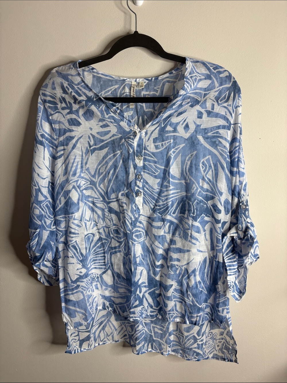 grand & greene Blue and White Botanical V-Neck Button Pullover Blouse